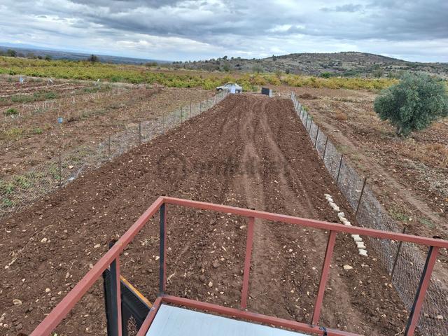 Denizli Çal Bahadınlar Konteyner Var,tel Örgü,köye 200mesaf 1