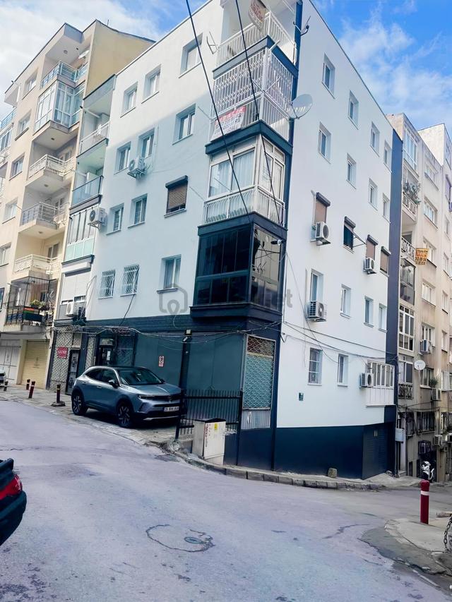 Konak Eşrefpaşa Atilla Mahallesi Kiralık 2+1 Daire 1