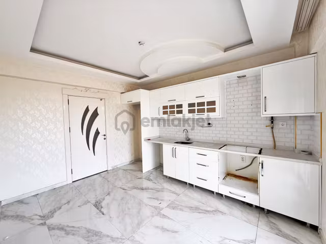 Alpaslan'da Park Yakını Site İçi Açk Cephe Genş Balkon Bakmlı2+1 1