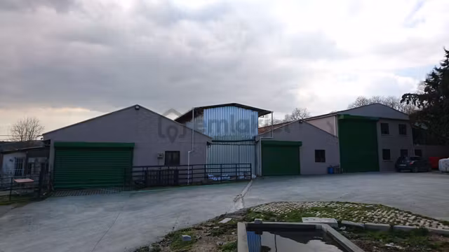 Göktürk Ağaçlı Da İçinde Depo Ve Çiftlik Olan Konut İmarlı Satılık Arsa 1