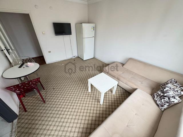 Adana Seyhan Barajyolunda Hastaneler Kavşağı Civarı Apartman Dairesi İçerisinde Eşyalı 1+1 1