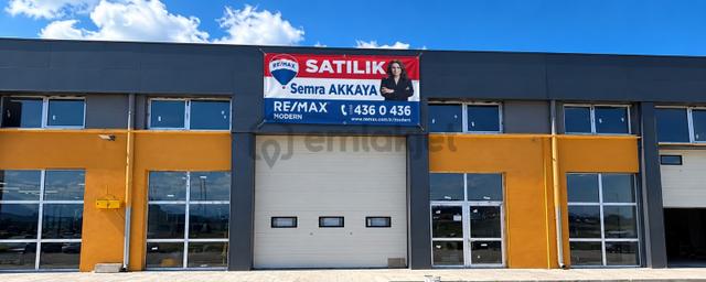 Remax Semra Akkaya'dan Toybelen'de 200 M2 Satılık İş Yeri ! 1