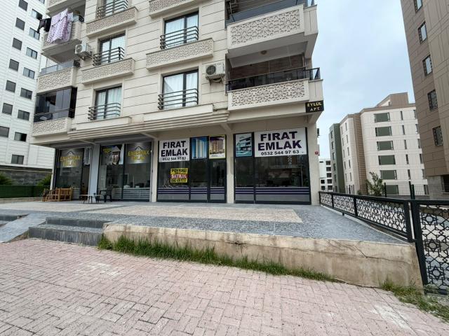 Hurma Gayrimenkul'den Acil Satılık Karaköprü Doğukentte Dükkan 1