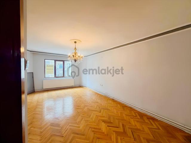 Yeg & Erlife'dan Rasathane Mah. Kiralık 3+1 Fırsat Daire 1