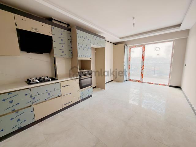 Vip'den Saray'da Lüks Yapılı Sitede Sıfır 3,5+1 Satılık Daire 1