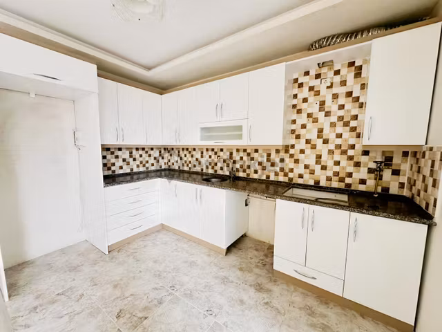 Mabelden Çarşı İçi Asansörlü Geniş Cam Balkon Ebeveyn Banyolu 1