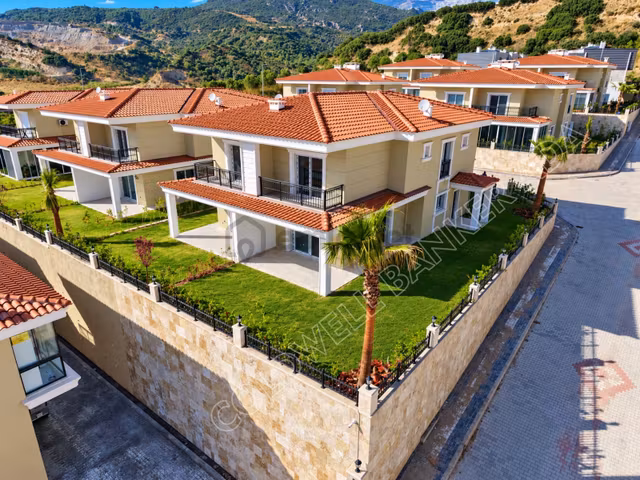 Söke Yenikent Çevre Yolu Mevkiinde Doğa İle İç İçe, Konforlu Ve Modern Yaşam Sunan 4+1 Villa 1