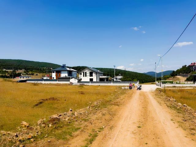 Niksar Prestij Grup Emlaktan Çamiçinde Satılık Arsa 1