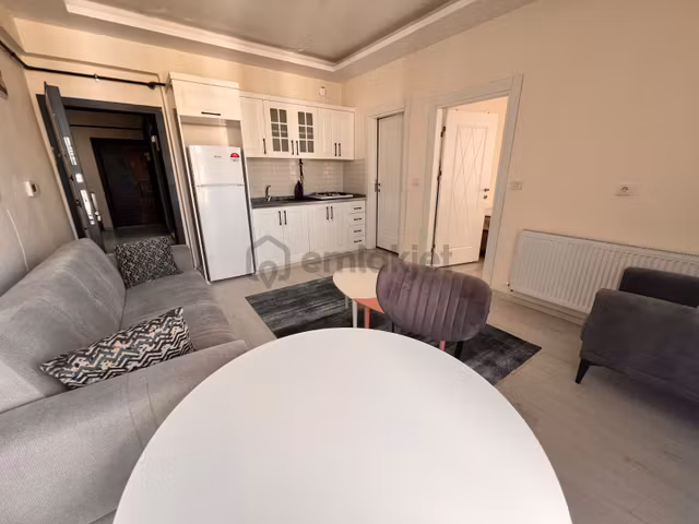 Anyapı Gm Hastahane Karşısı Eşyalı 1+1 Kiralık Daire 1