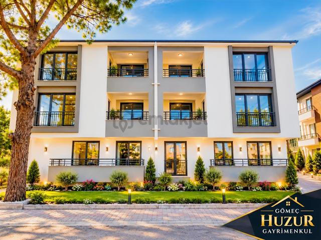 Huzur^dan Devlet Hastanesi Bölgesinde Ultra Lüx Arakat Satılık 1