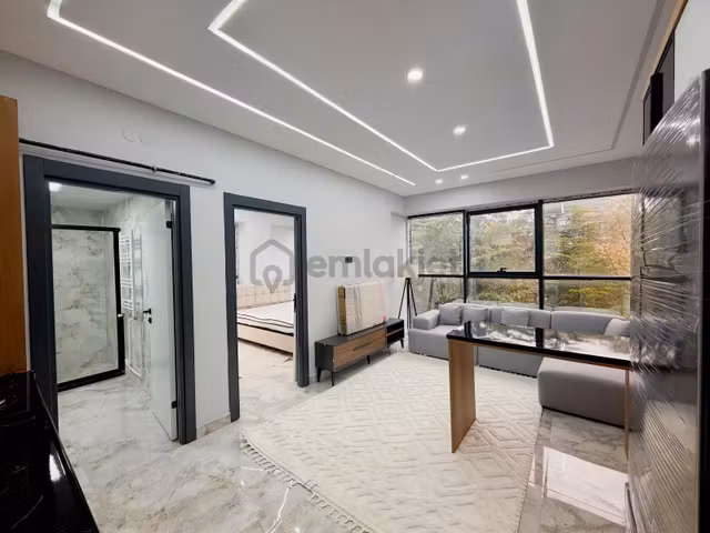 İncek'te Bulvar Üstü Faturalar Dahil Sıfır Eşyalı 1+1 Kiralık 1
