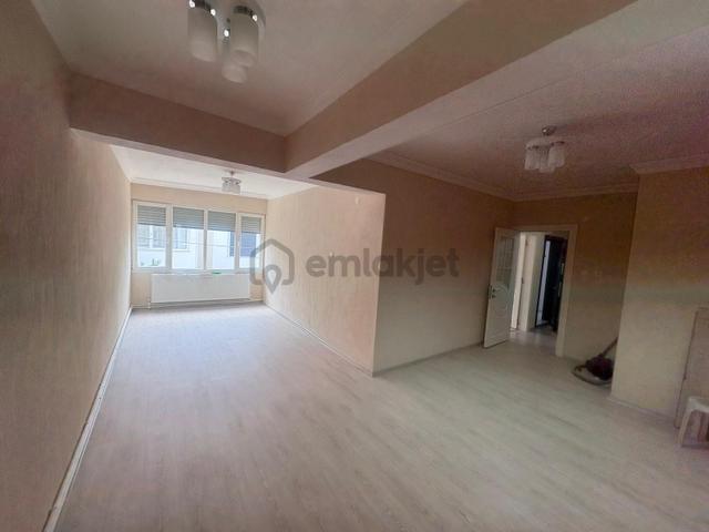 Turpa'dan Sarnıç'ta 3+1 Geniş Arakat Kiralık Daire 1