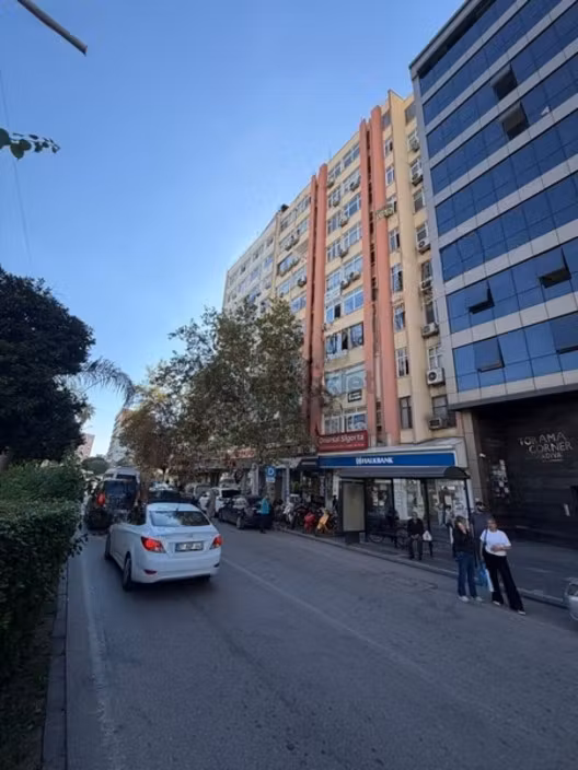Uğur Kaya.dan Carşı Merkezde 1+1 Satlık Ofis 1
