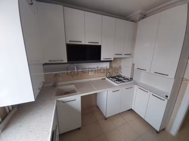 Çankaya Çamlıtepe Mah. Kurtuluş Metro Durağı Yanı 4+1 Kiralık Da 1