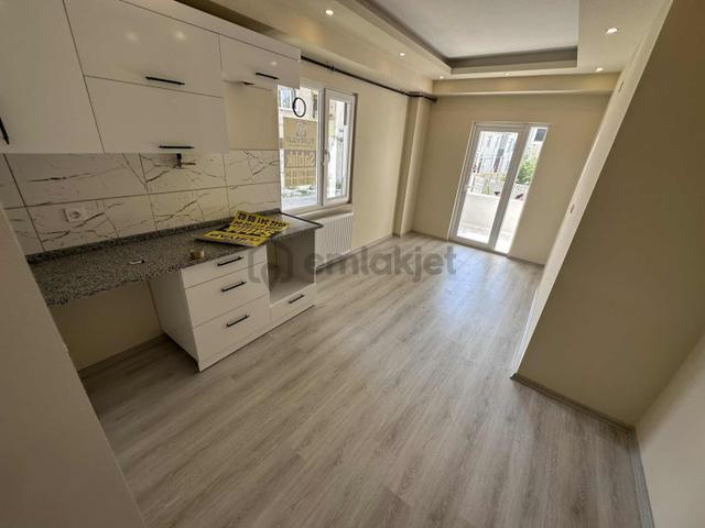 2+0 90 M2 Merkezi Konumda, 2 Yaşında, Krediye Ve Yatırıma Uygun 1