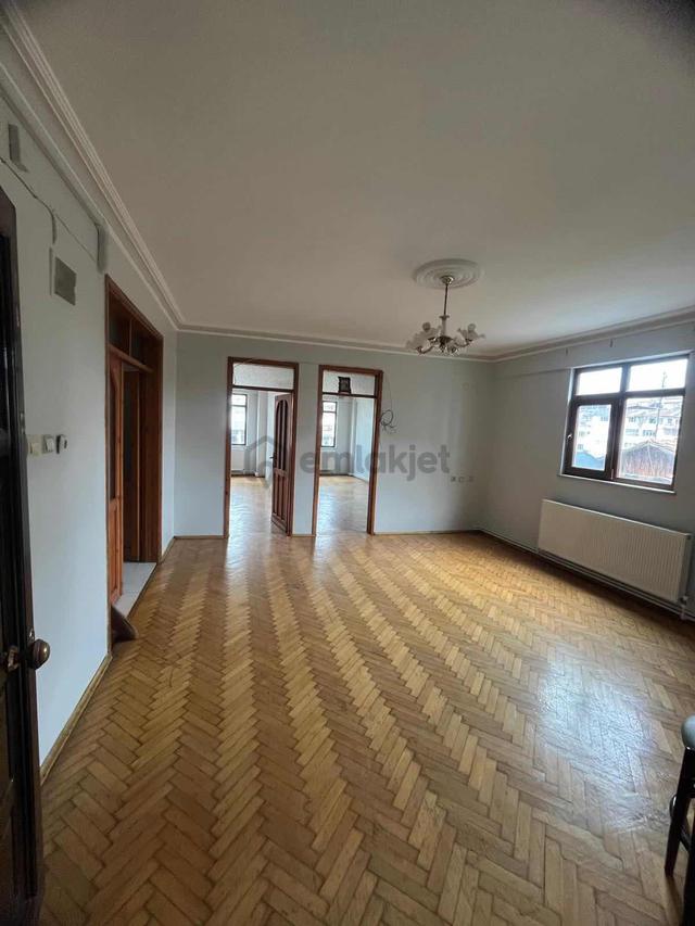 Akdur'dan Çarşamba'da Kiralık 2+1 Daire 1