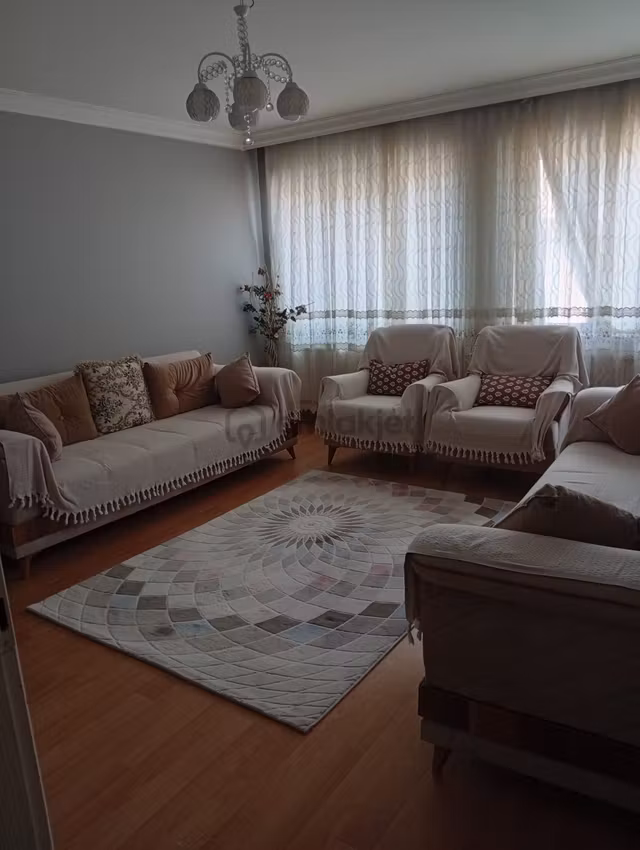 Afyon Yunus Emre Mahallesi Satılık 3+1 Daire 1