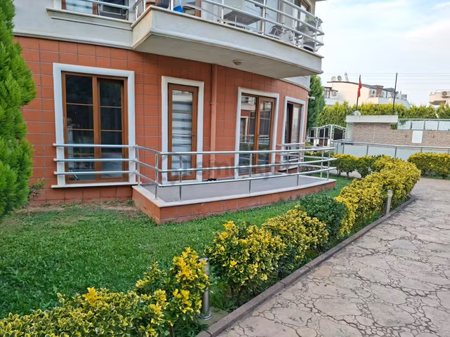 Kartepe Dumlupınar'da Havuzlu Sitede Kiralık Eşyalı 2+1 1