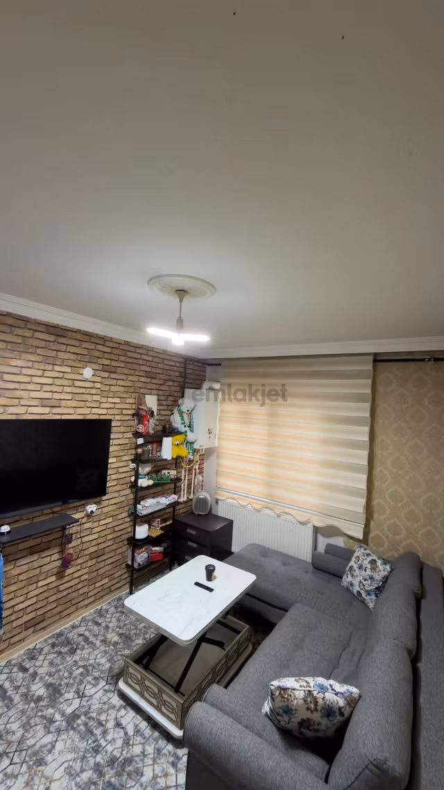 Kütahya Meydan Mahallesi’nde Satılık Eşyalı 1+1 Daire 1