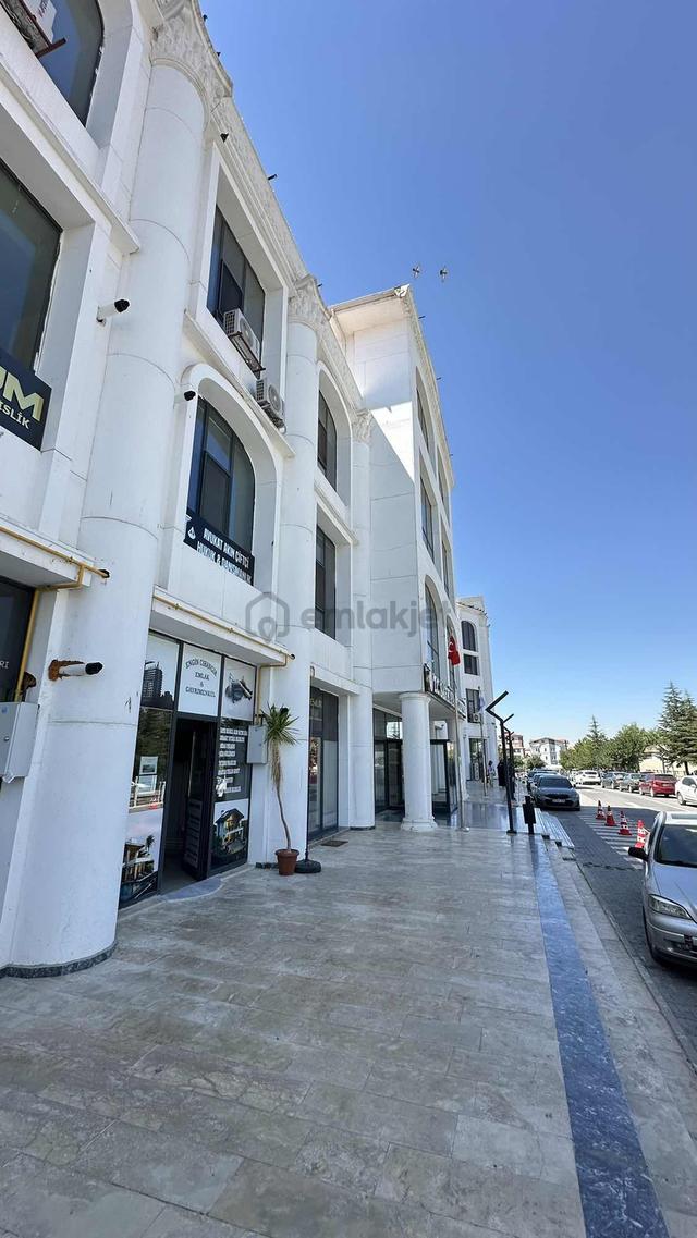 Belediye Binasında 75 M2 Satılık Ofis 1