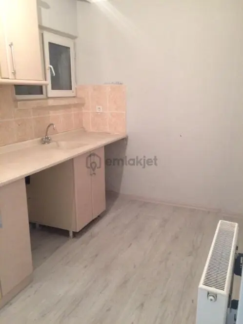 Çok Merkezi Konumda, İçi Bakımlı, 3+1 Ara Kat, Güney Batı Cephe 3