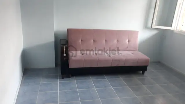 Karabağlar Uğur Mumcu Mh 2+1 95 M2 Balkonlu Ferah Daire 3