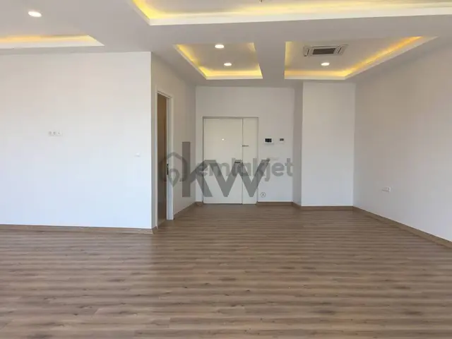 Ege Perla Kiralama Ofisi'nden Bayraklıda Kiralık Ofis 5