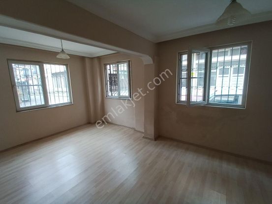 Lider'den Kurtuluş Mah. Cadde Üzeri Köşebaşı Kiralık 2+1 Daire
