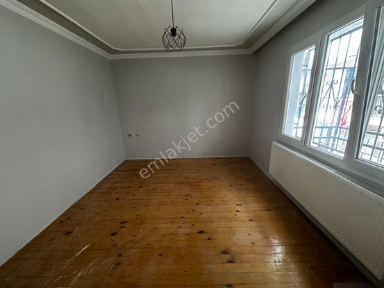 Çalışkan__dan Uğur Mumcu Mah Doğalgazlı 2+1 Kiralık Daire