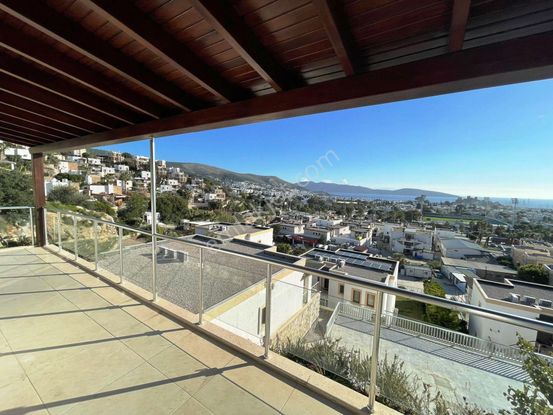 Bodrum’da Full Kale & Deniz Manzaralı Satılık Üst Kat Daire!