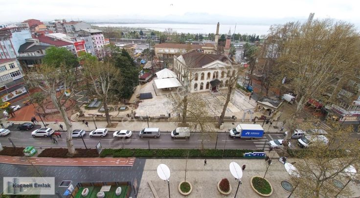 Belediye İş Hanı Deniz Manzaralı Satılık Büro & Ofis