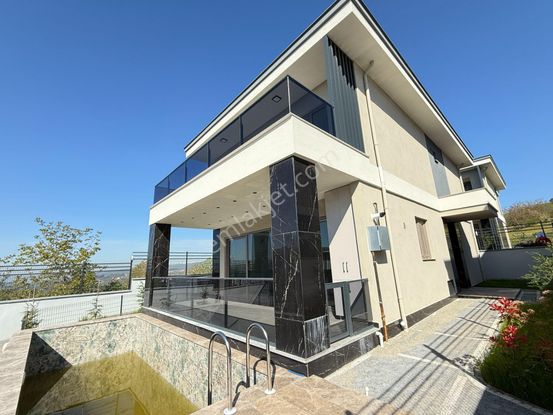 Cb Akademi Kabaoğlu Satılık 4+1 Müstakil Havuzlu Sıfır Villa