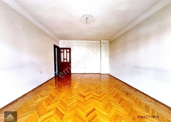 İncirli Mh. Orta Katta Bağımsız Isı Yalıtımlı Ön Cephe 3+1