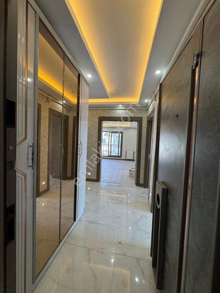 Atlas'tan Ptt'de Satılık Süper Lüks 3+1 Daire