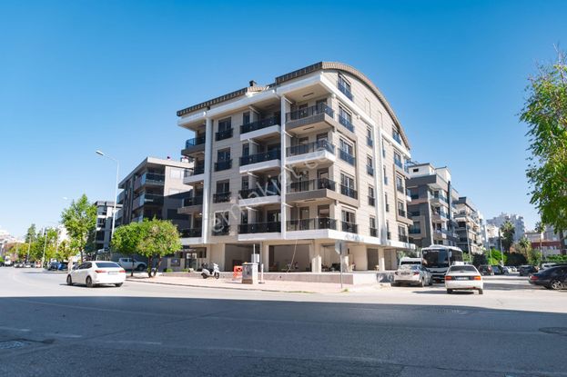 Zerdalilikte Katta Geniş Lüks 1+1 'ler