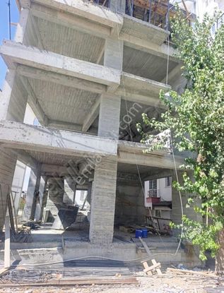 Paşaköşkü Ana Cadde Üzerinde Satılık 2+1 Ve 1+1 Daireler