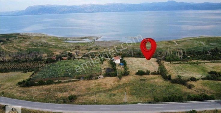 Göl Manzaralı İmarlı Arsa