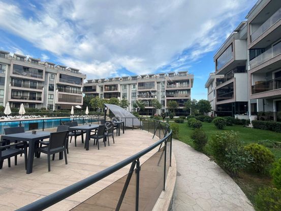 Yahyakaptan Armada 6’da Havuz Cepheli Lüks Dubleks