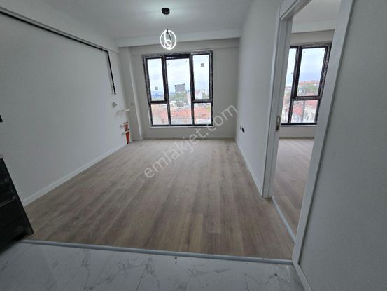 Eskişehir Tepebaşı Esentepe Mh Amerıkan Mutfaklı 1+1 K