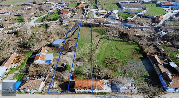 Muhtarımdan Dere Kenarı 2 Ayrı Arsa