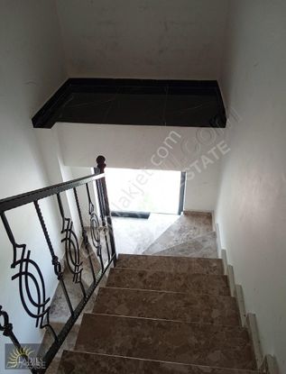 Ladiesden Söğütlüyurt'ta Nezih Sitede Dublex 4+2 Satılık Daire