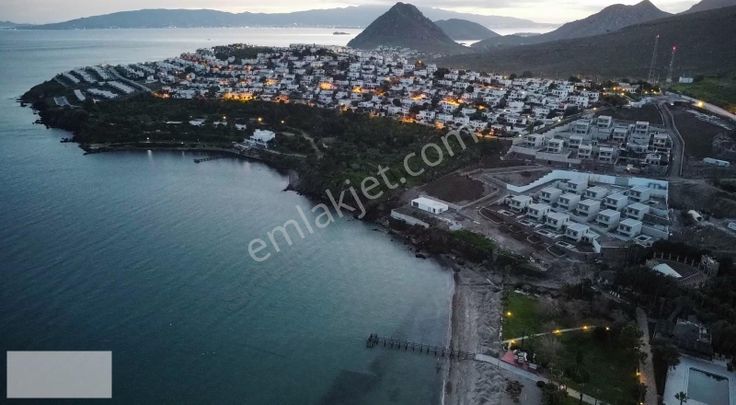 Bodrum'da Fırsat! Denize Sıfır Sitede Tam Müstakil Çok Acil