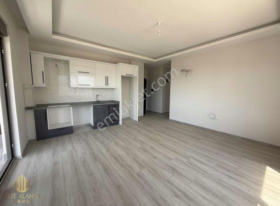 Alanya Oba Çıplaklı Da Ful Aktiviteli Site İçi Satılık 2+1 Daire