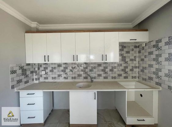 Sofudede'de Site İçerisinde Azkatlı Yenı Bınada 3+1 Acık Mutfak