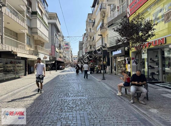 33 Karşıyaka Çarşı Akbank Sokağında Ferah 2+1 Daire