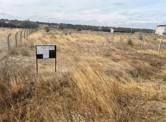 Sütlüce Köyü Müstakil Tek Tapulu Ana Yola Cephe 817 M2 Arsa