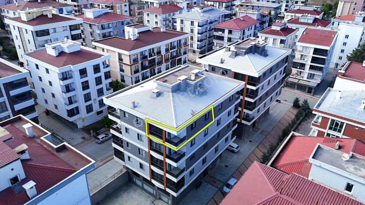 Tramvaya 2.bina Denize Yakın Abone Yapılı 1+1 Daire