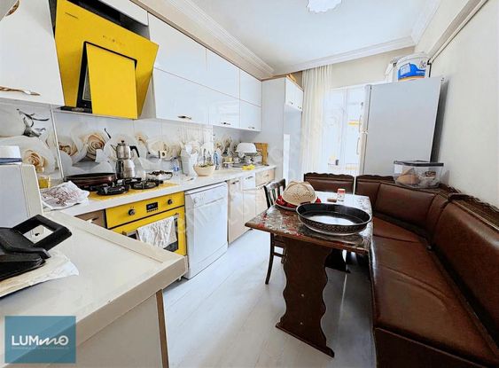 Fırsat K. Eğitim Araştırma Hast. Arkası Kat Konumlu Yapılı 3+1