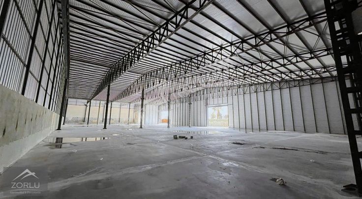 Zorlu'dan Yenice E-5 Üzeri 4100 M2 Arsa İçerisinde Fabrika Depo