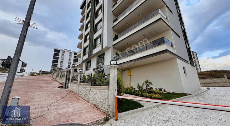 Luna'dan Şehit Can Şencan Caddesi'nde 3+1 Ultra Lüks Daireler